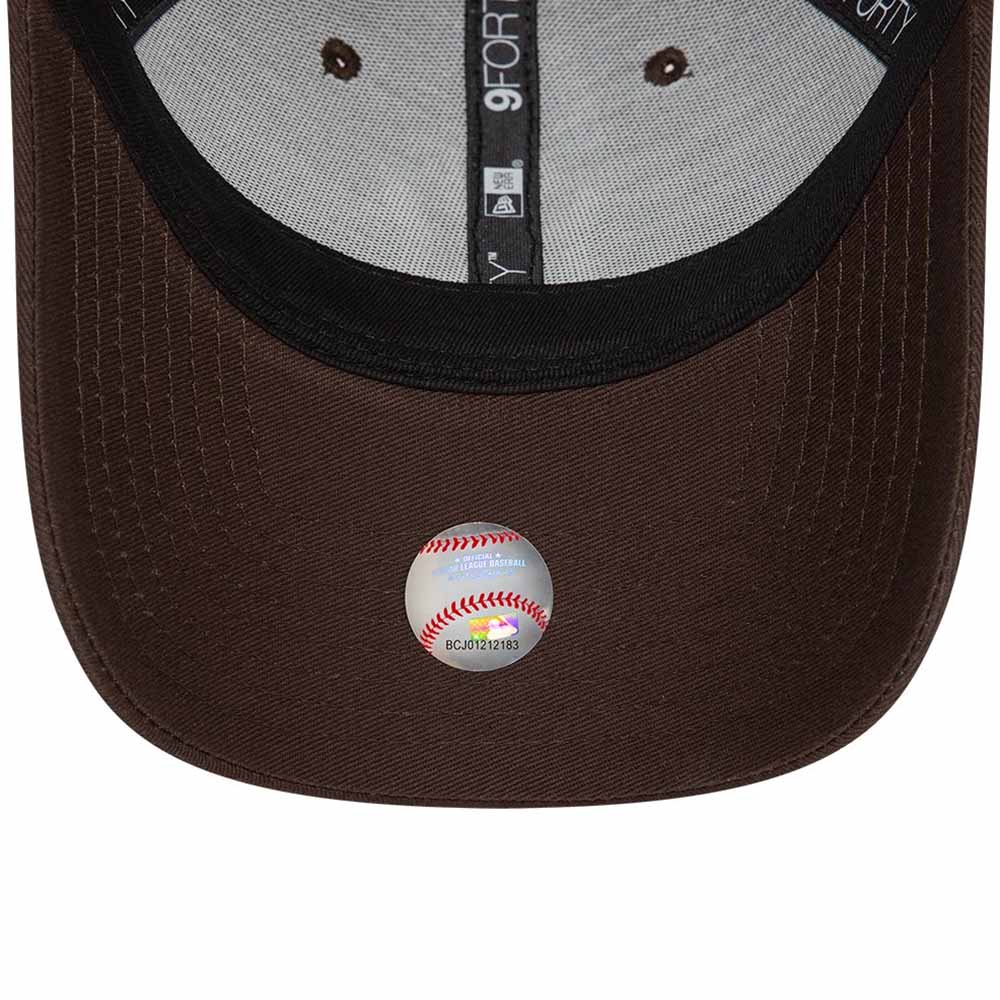NEW YORK YANKEES ESSENTIAL DARK BROWN 9FORTY