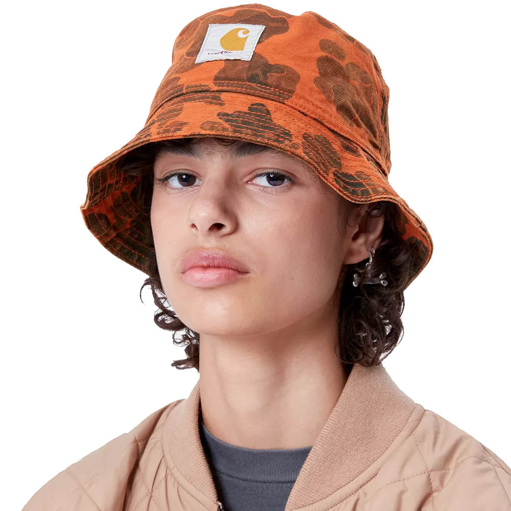 DUCK BUCKET HAT