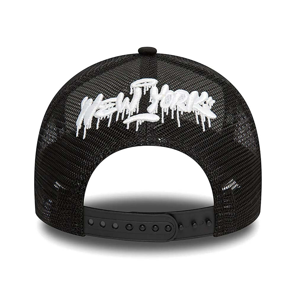 NEW ERA HOT DOG GRAPHIC WHITE A-FRAME TRUCKER CAP